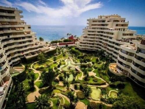贝纳尔马德纳Precioso Apartamento Frente Al Mar Benalbeach公寓 外观 照片